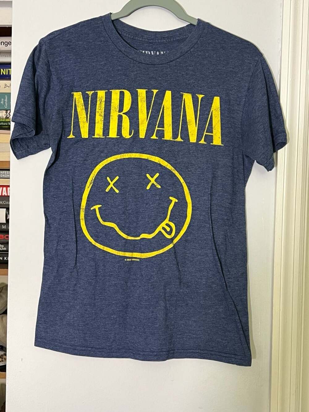 NIRVANA Tshirt 2020 Smiley Face Official Tee Size Small Blue Yellow